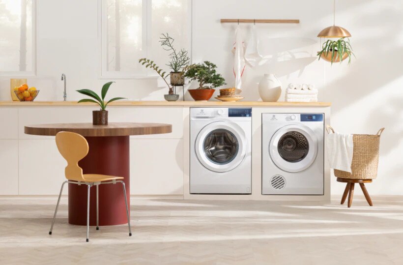 Sort dirty laundry 